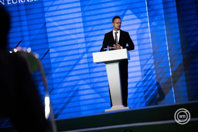 Szijjártó Péter a minszki Eurázsiai biztonsági nemzetközi konferencián