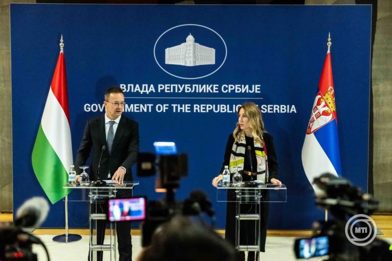 Szijjártó Péter Belgrádban