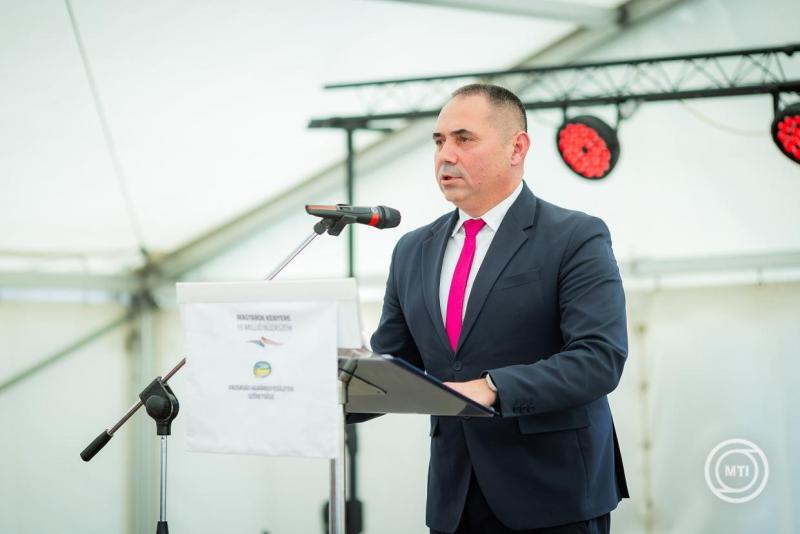 Kárpát-medencei búzaszentelő ünnepség Zentán