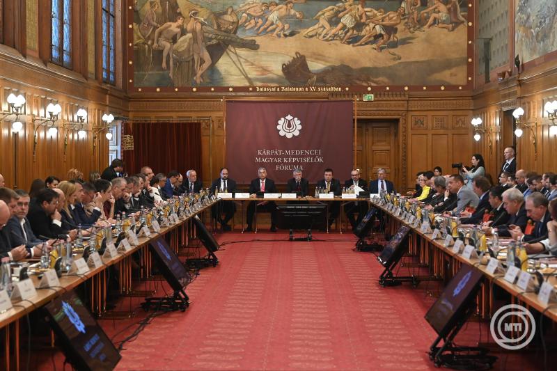 A Kárpát-medencei Magyar Képviselők Fórumának plenáris ülése Budapesten