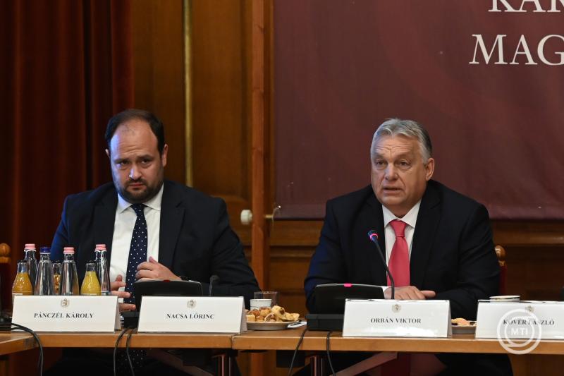 A Kárpát-medencei Magyar Képviselők Fórumának plenáris ülése Budapesten