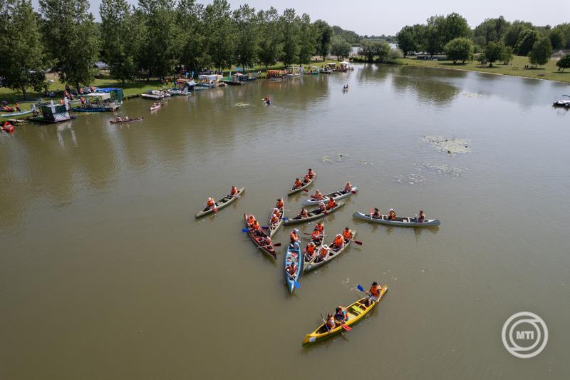 Elstartolt a VI. Tisza-tavi PET Kupa