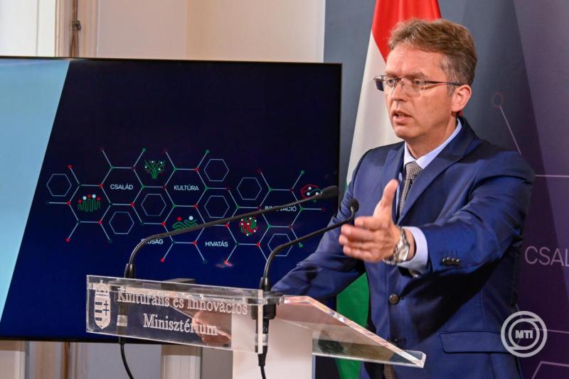 Sajtótájékoztató a KIM és a HÖOK szakmai egyeztetéséről
