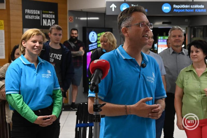 A dániai Euroskills 2025-ről hazaérő magyar versenyzőket köszöntötték Ferihegyen