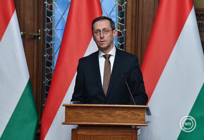 Varga Mihály benyújtotta a 2025-ös költségvetés tervezetét
