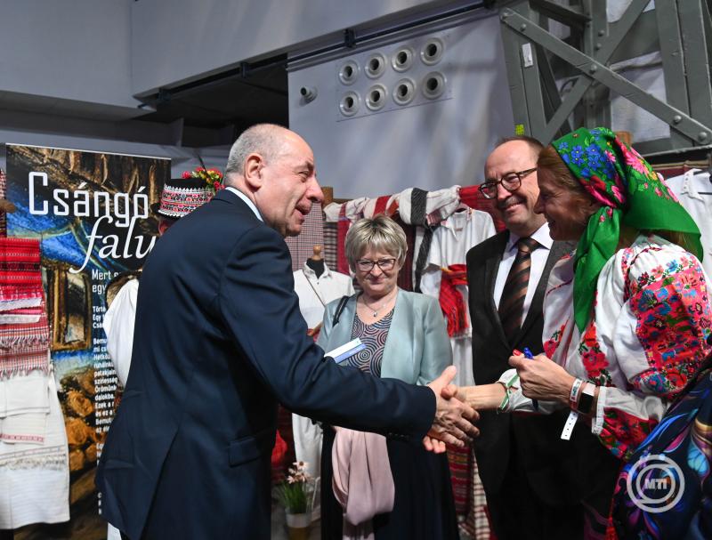 28. Csángó bál Budapesten
