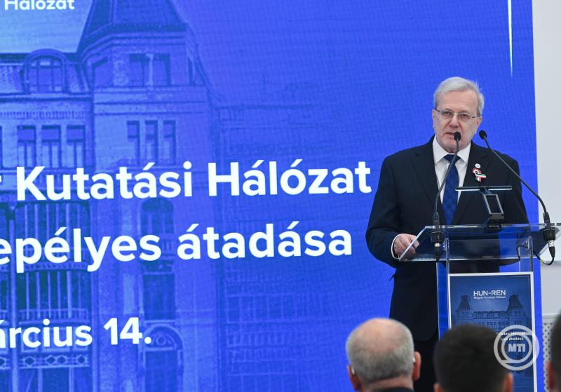 Átadták a HUN-REN új székházát