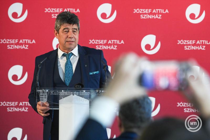 A kormány 25 milliárd forintot biztosít a közös működtetésű színházak támogatására