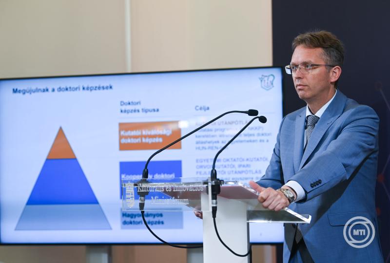 Sajtótájékoztató a doktori képzésekről