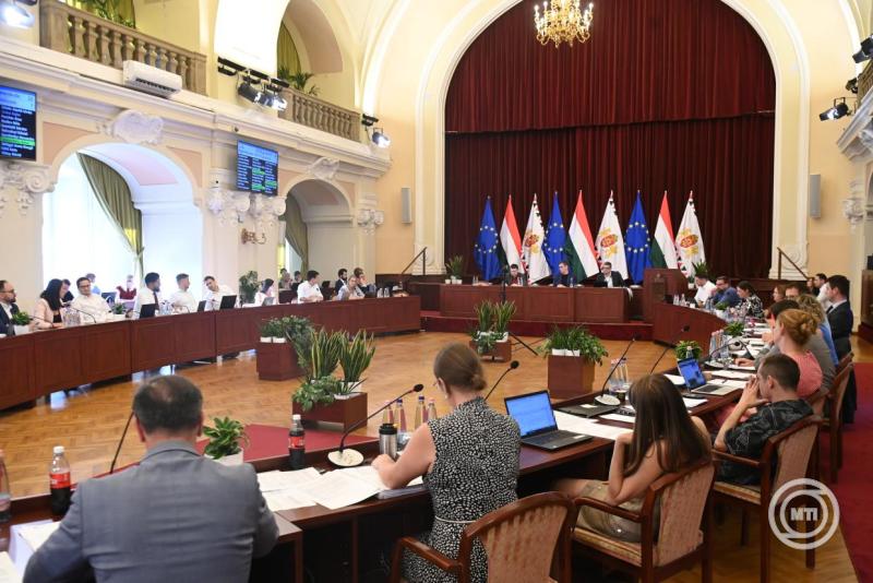 A Fővárosi Közgyűlés rendkívüli ülése