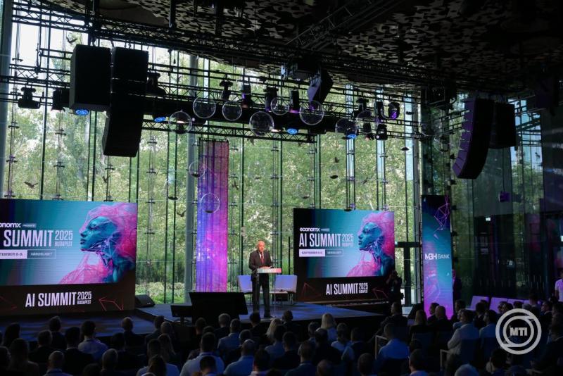 AI Summit fórum Budapesten