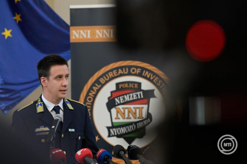 Online kábítószer-terjesztő hálózatot lepleztek le