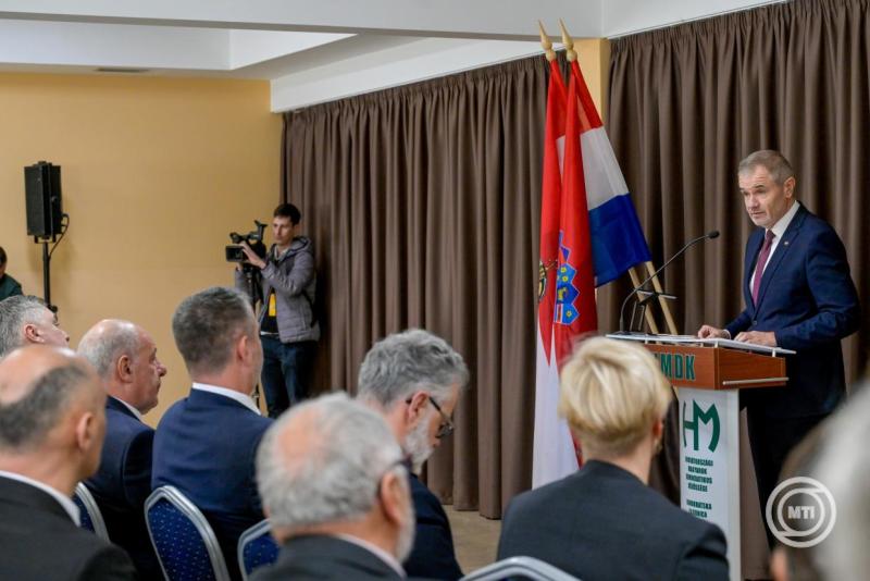 Sulyok Tamás Horvátországban