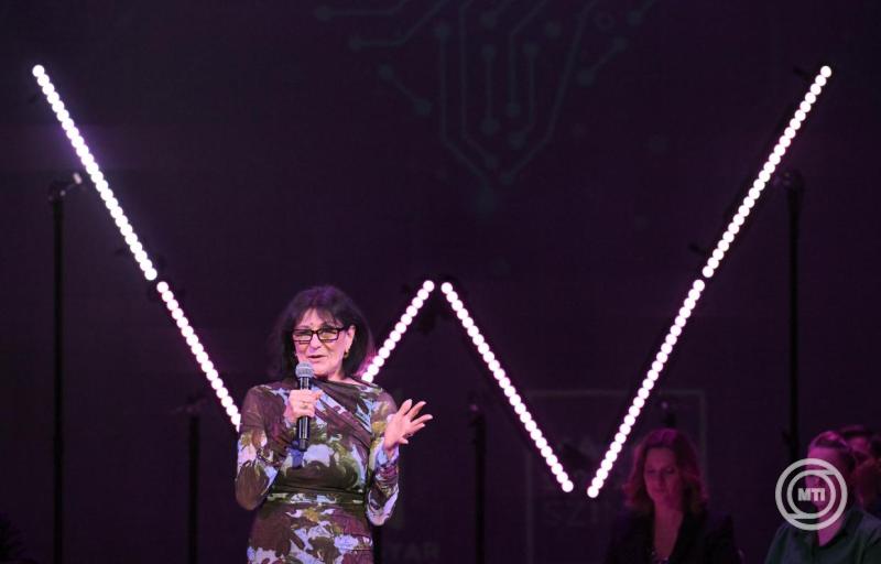 Július végén lesz az ősbemutatója a Wonderland című musicalnek Budapesten