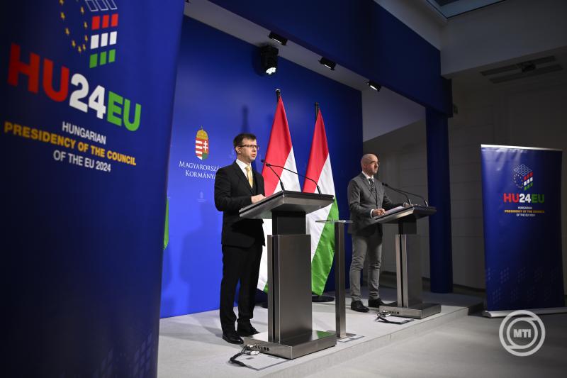 Bóka János és Kovács Zoltán a magyar EU-elnökségről tartott sajtótájékoztatót