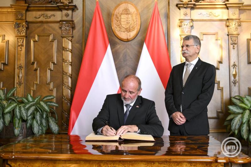 Kövér László fogadta Peter Samtot, az Osztrák Köztársaság Szövetségi Tanácsának elnökét