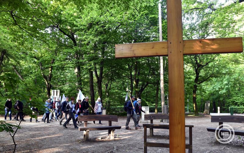 Rétvári Bence sajtótájékoztatója a Csíksomlyóra induló negyven napos gyalogos zarándoklatról