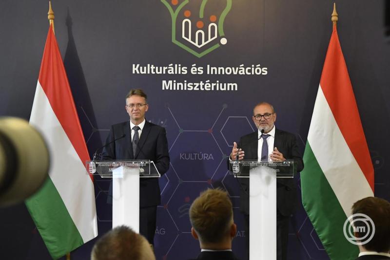 Az energetikai korszerűsítési program újabb elemének indulását bejelentő sajtótájékoztató