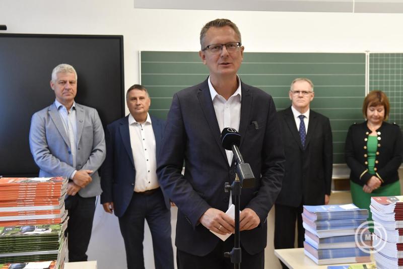 Minden iskolába megérkeztek az ingyenes tankönyvek