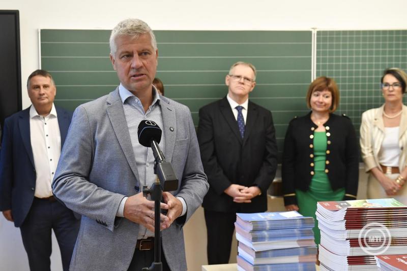 Minden iskolába megérkeztek az ingyenes tankönyvek