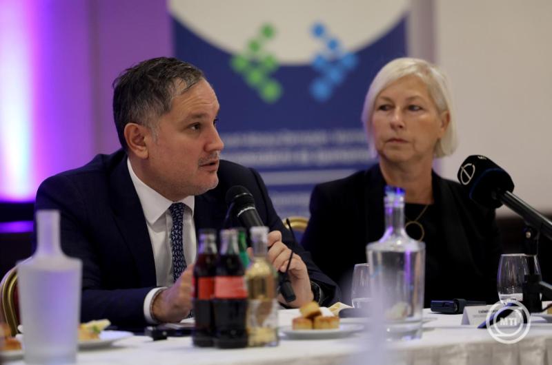 A Kopátsy Klub ülése Miskolcon