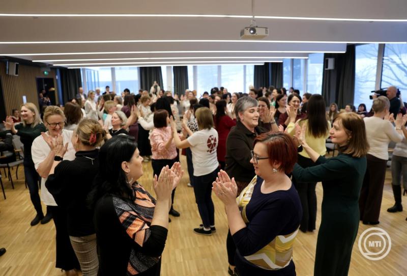 Kárpát-medencei óvópedagógusok és tanítók találkozója Sátoraljaújhelyen