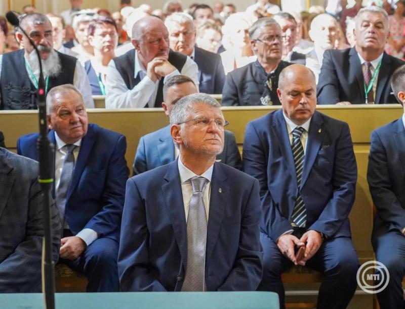 A Szent Király Szövetség találkozójának megnyitója a Csallóközben