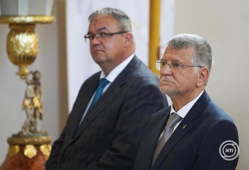 A Szent Király Szövetség találkozójának megnyitója a Csallóközben
