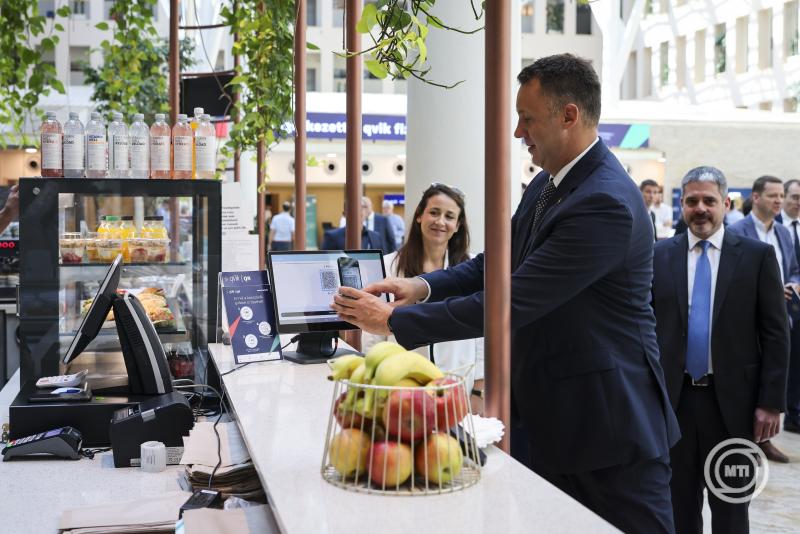 Sikeresen elindult az új fizetési megoldás, a qvik