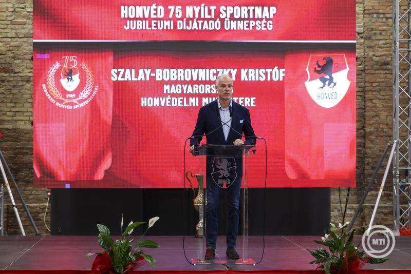 Ünnepség a Budapesti Honvéd Sportegyesület (BHSE) alapításának 75. évfordulója alkalmából