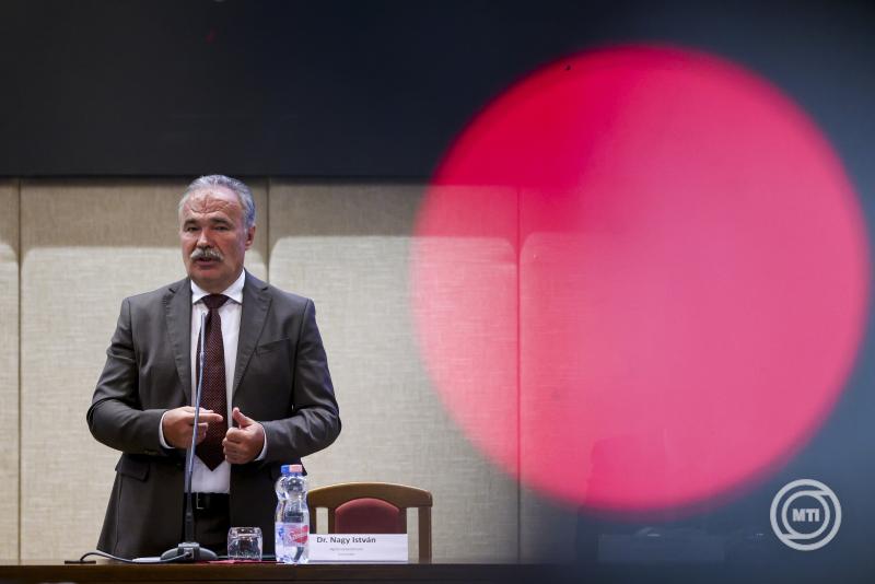 A ragadós száj- és körömfájás utáni újraindulásról rendeztek konferenciát az Állatorvostudományi Egyetemen