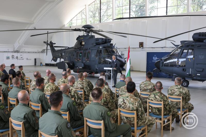 Teljessé vált a Magyar Honvédség közepes kategóriájú, többfeladatú helikopterflottája