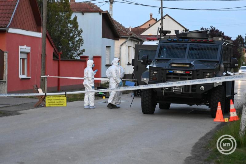 Lelőttek egy idős f&eacute;rfit, aki riaszt&oacute;fegyverrel r&aacute;lőtt a TEK munkat&aacute;rsaira Monoron