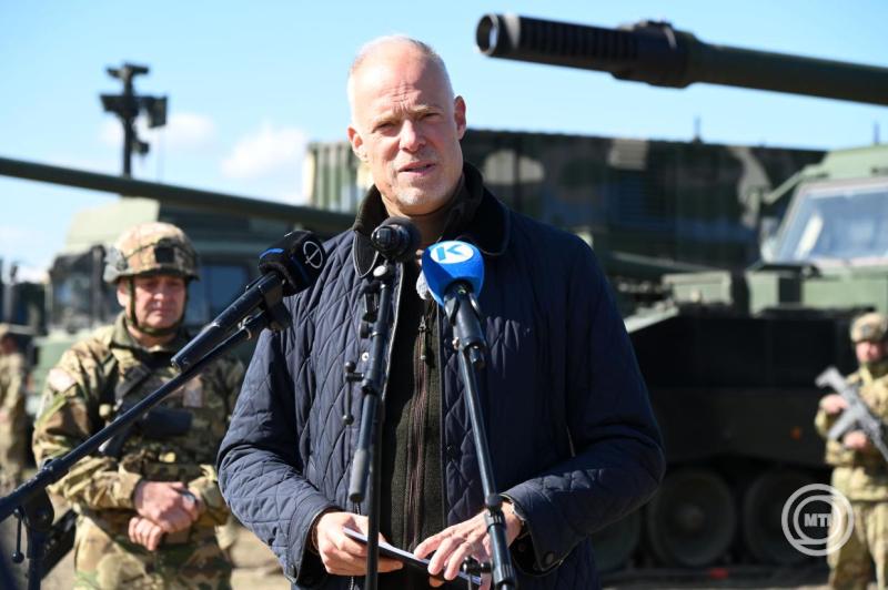 Az Adaptive Hussars 2025 országvédelmi gyakorlat Martfű-Vezseny tiszai átkelése