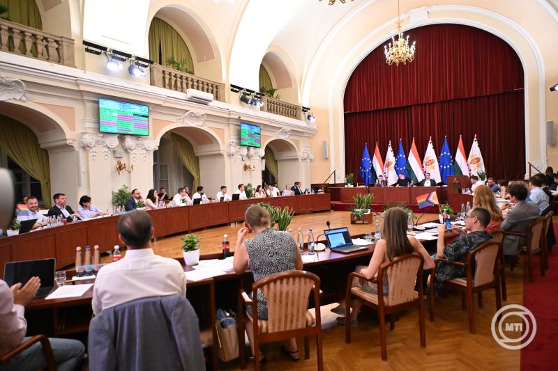 A Fővárosi Közgyűlés rendkívüli ülése