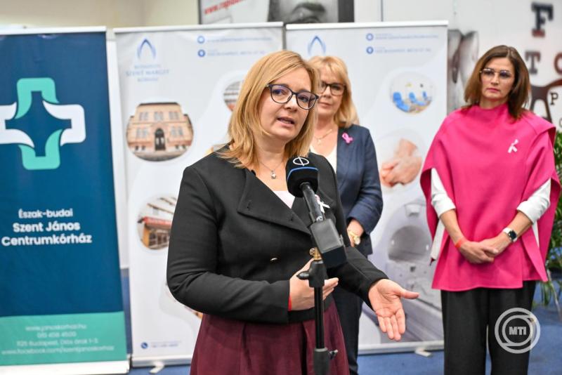 Sajtótájékoztató a mellrák elleni küzdelem világnapja alkalmából Budapesten