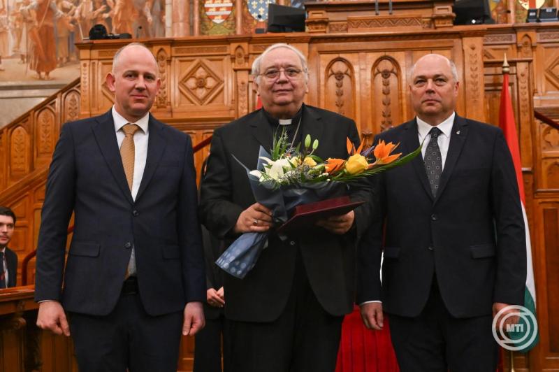 Az Esterházy János emlékünnepség az Országházban