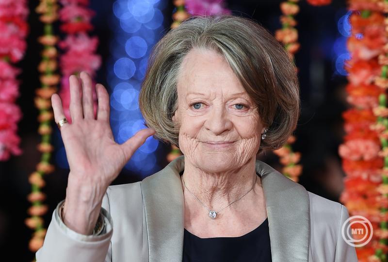 Elhunyt Maggie Smith