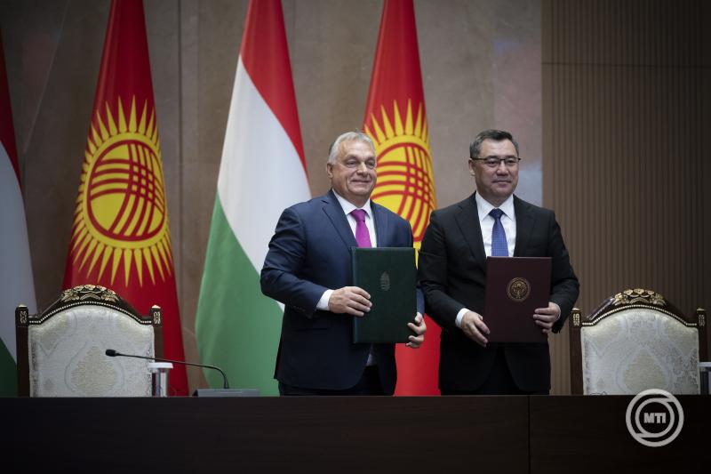 Orbán Viktor Kirgizisztánban