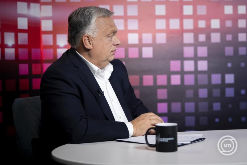 Orbán Viktor a Harcosok órája című online műsorban