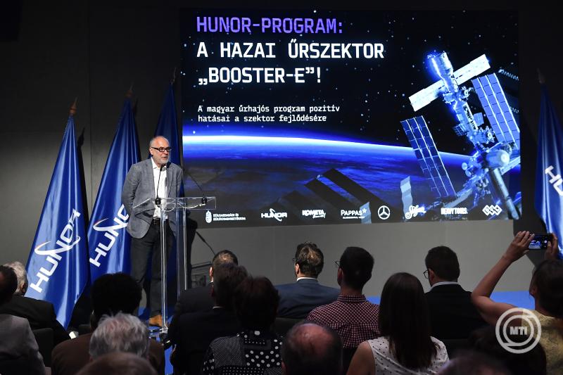 Szakmai rendezvény a Magyar Űrhajós Program pozitív hatásairól Budapesten