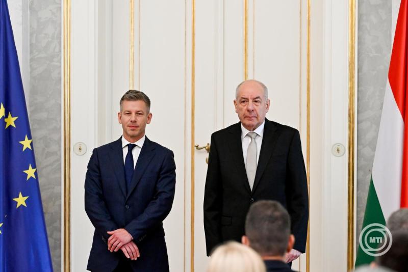 A Tisza-kormány minisztereinek kinevezési ünnepsége a Sándor-palotában