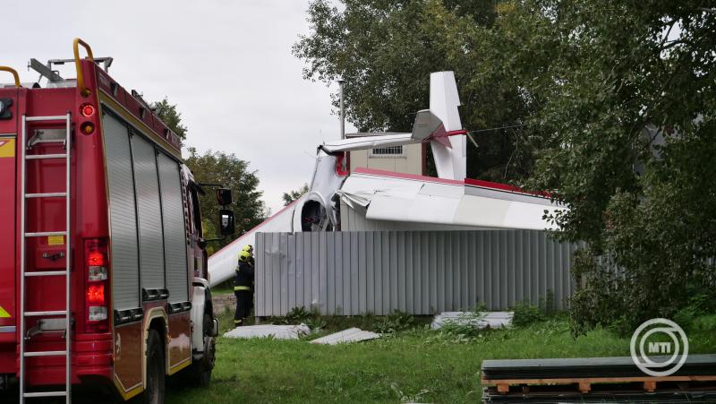 Lezuhant egy vitorlz kisreplgp Dunakeszin